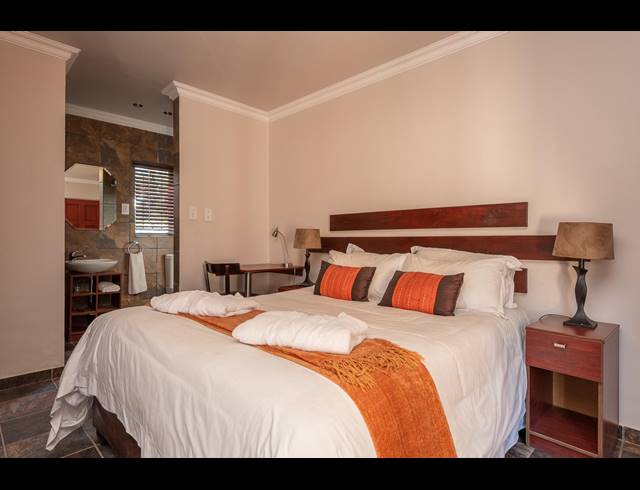 13 BEDROOM FREEHOLD FOR SALE IN ROODEKRANS